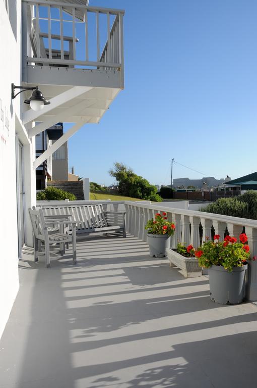 The Bay Lodge Gansbaai Extérieur photo